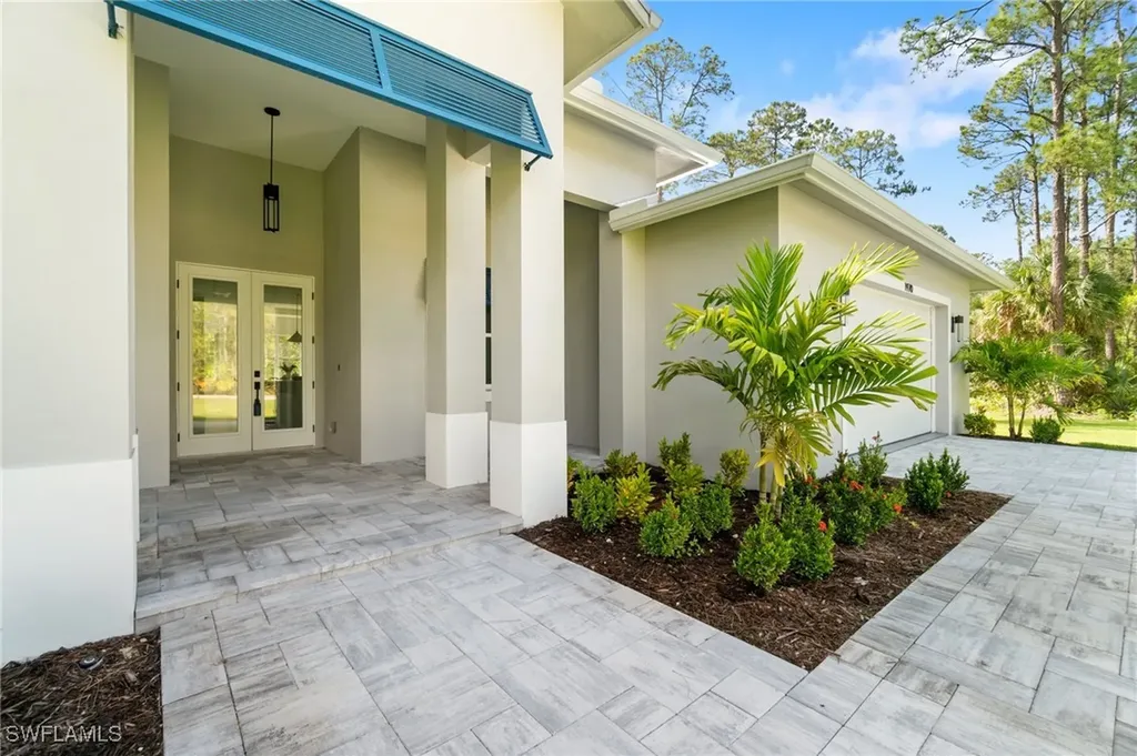 1970 17th Street SW Naples FL 34117