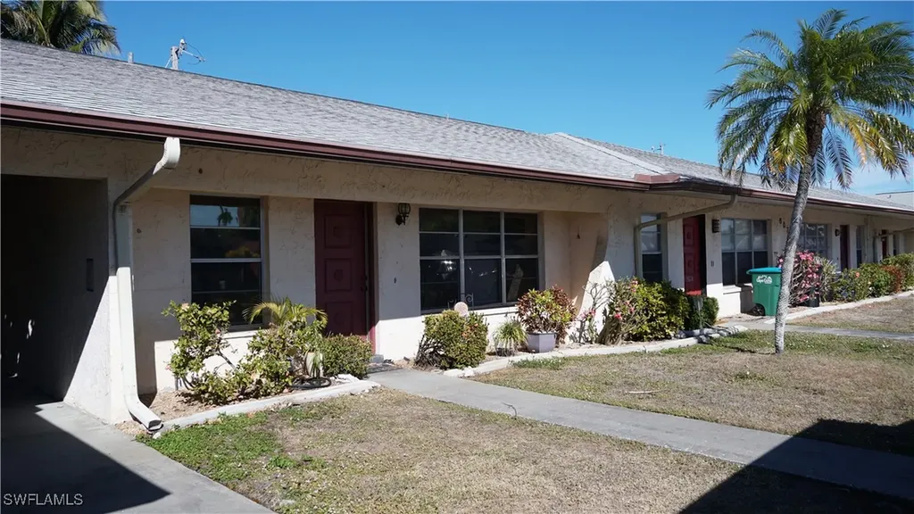 607 SE 47th Street Cape Coral FL 33904