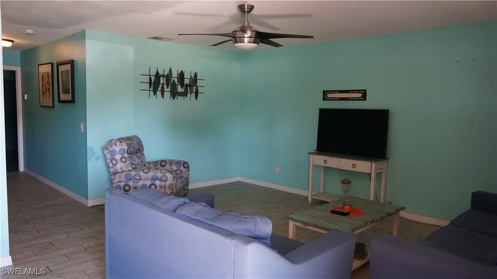 607 SE 47th Street Cape Coral FL 33904