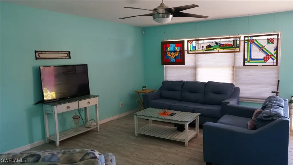 607 SE 47th Street Cape Coral FL 33904