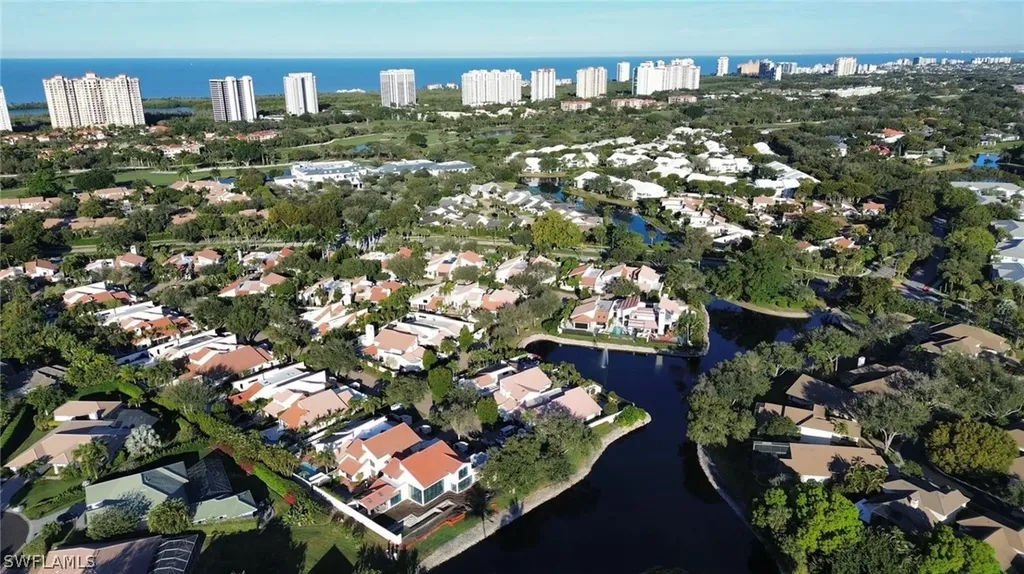 22 Las Brisas Way Naples FL 34108