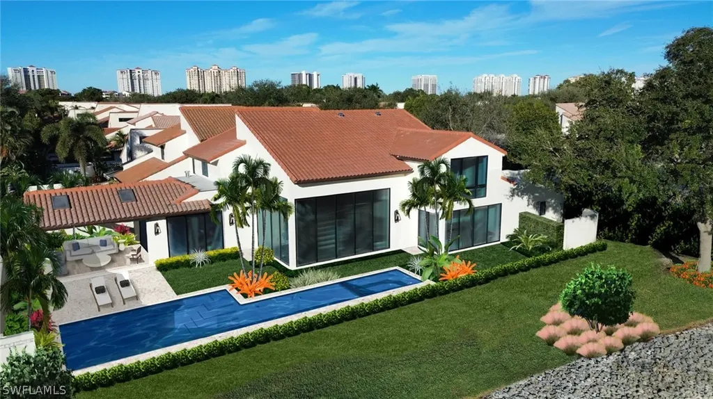 22 Las Brisas Way Naples FL 34108