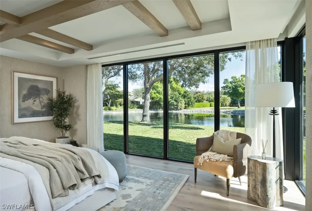 22 Las Brisas Way Naples FL 34108