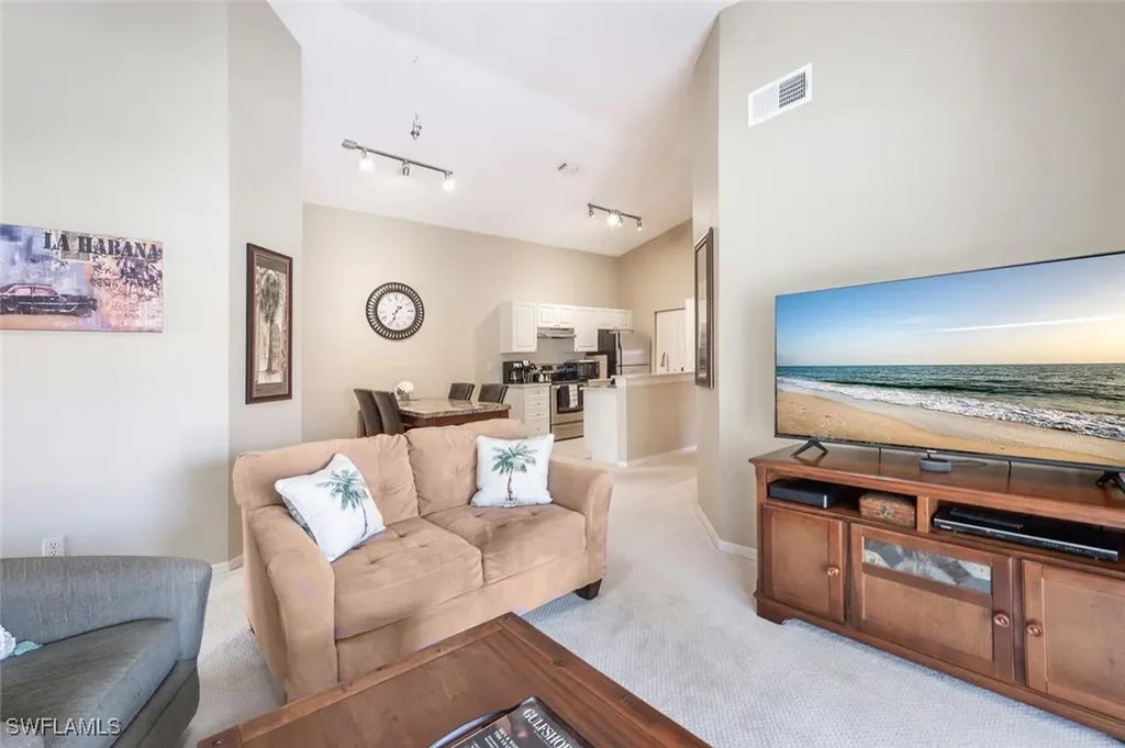 2190 Arbour Walk Circle Naples FL 34109