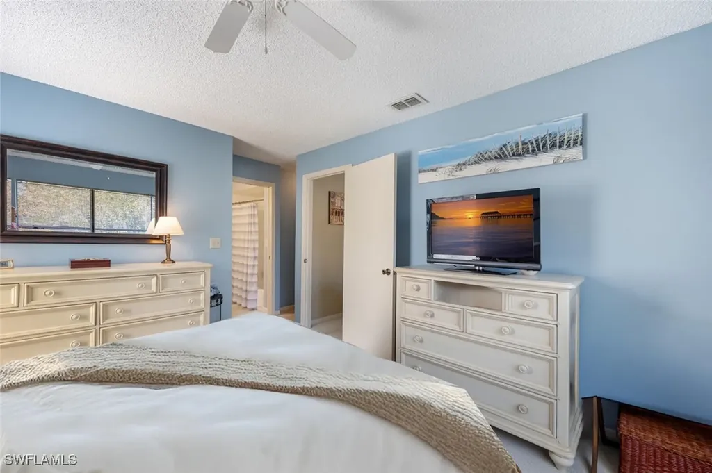 2190 Arbour Walk Circle Naples FL 34109