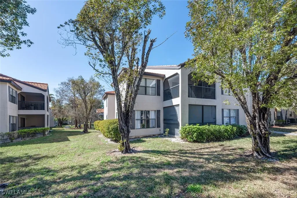 2190 Arbour Walk Circle Naples FL 34109