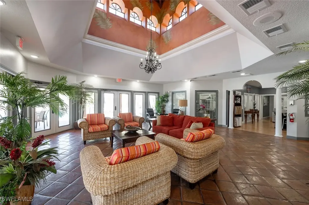 2190 Arbour Walk Circle Naples FL 34109