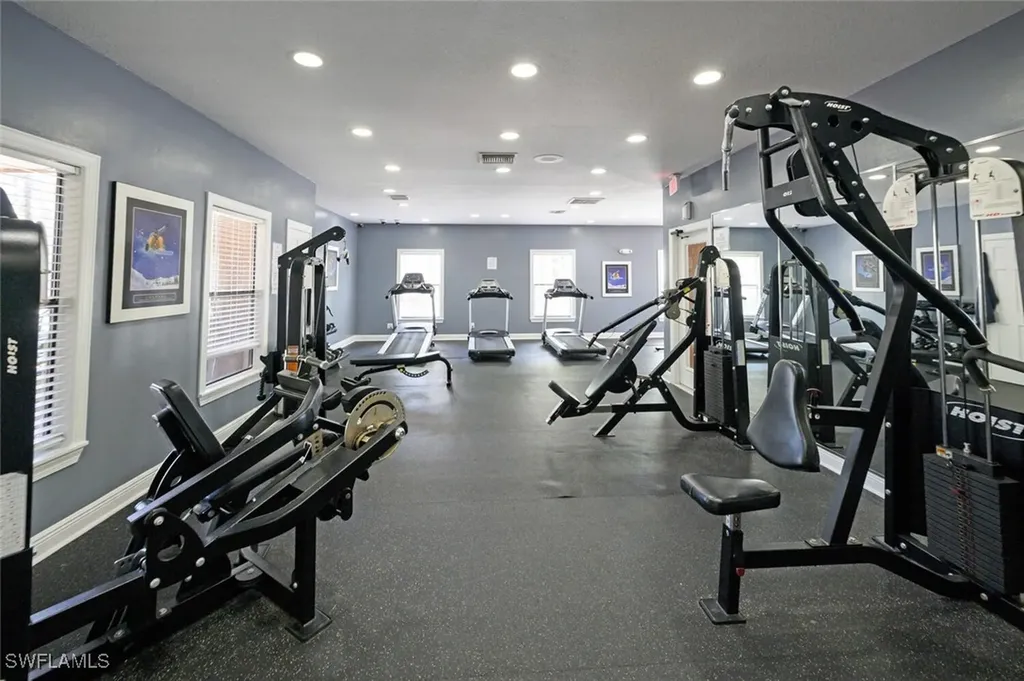 2190 Arbour Walk Circle Naples FL 34109