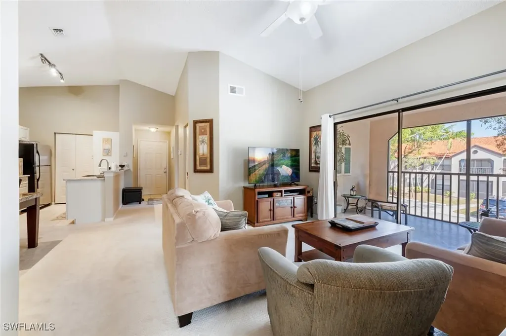 2190 Arbour Walk Circle Naples FL 34109