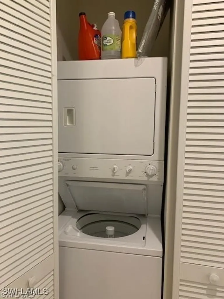 1380 Sweetwater Cove Naples FL 34110