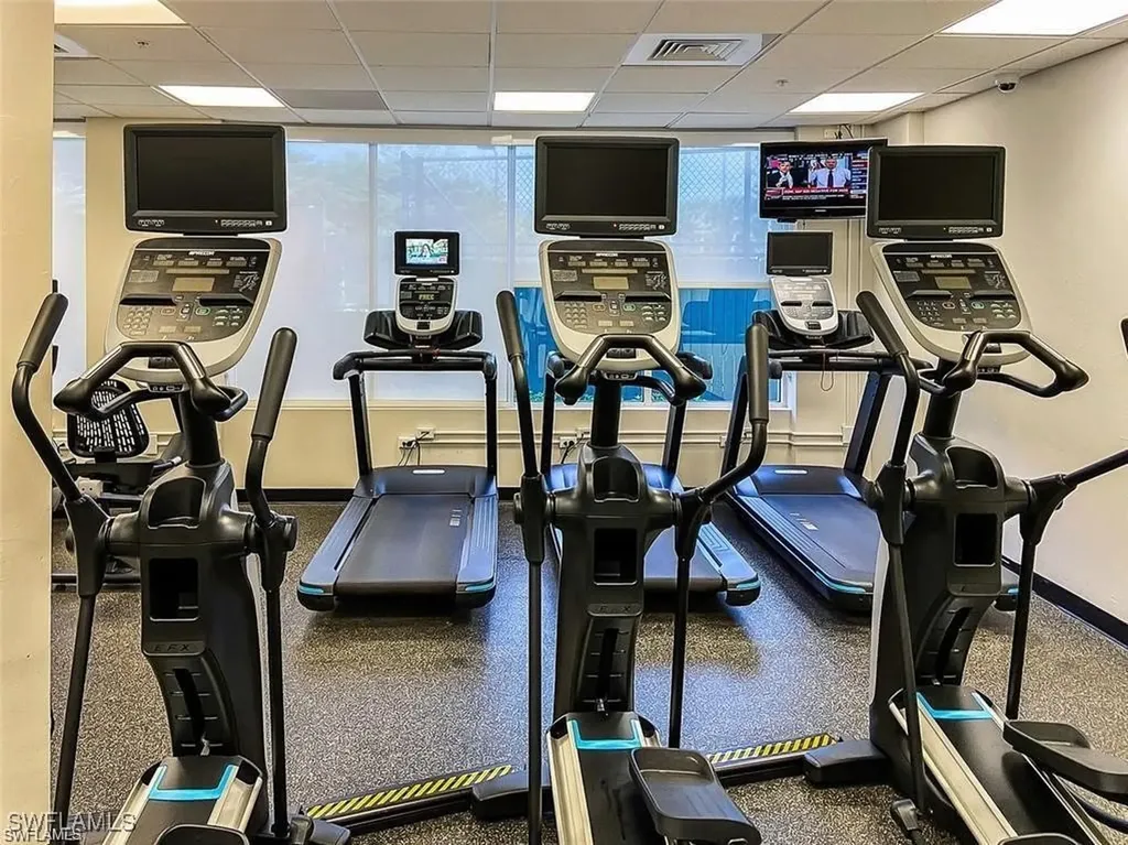 1380 Sweetwater Cove Naples FL 34110