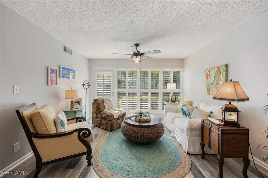 142 Palm Drive Naples FL 34112