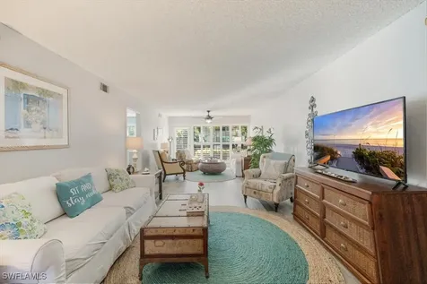 142 Palm Drive Naples FL 34112