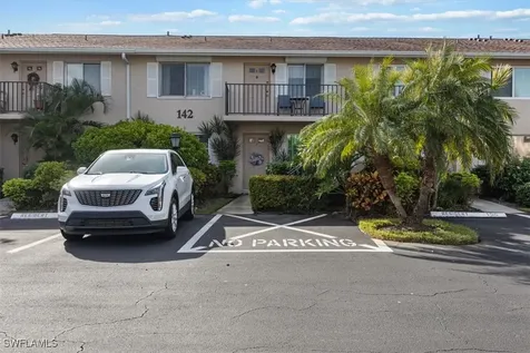 142 Palm Drive Naples FL 34112