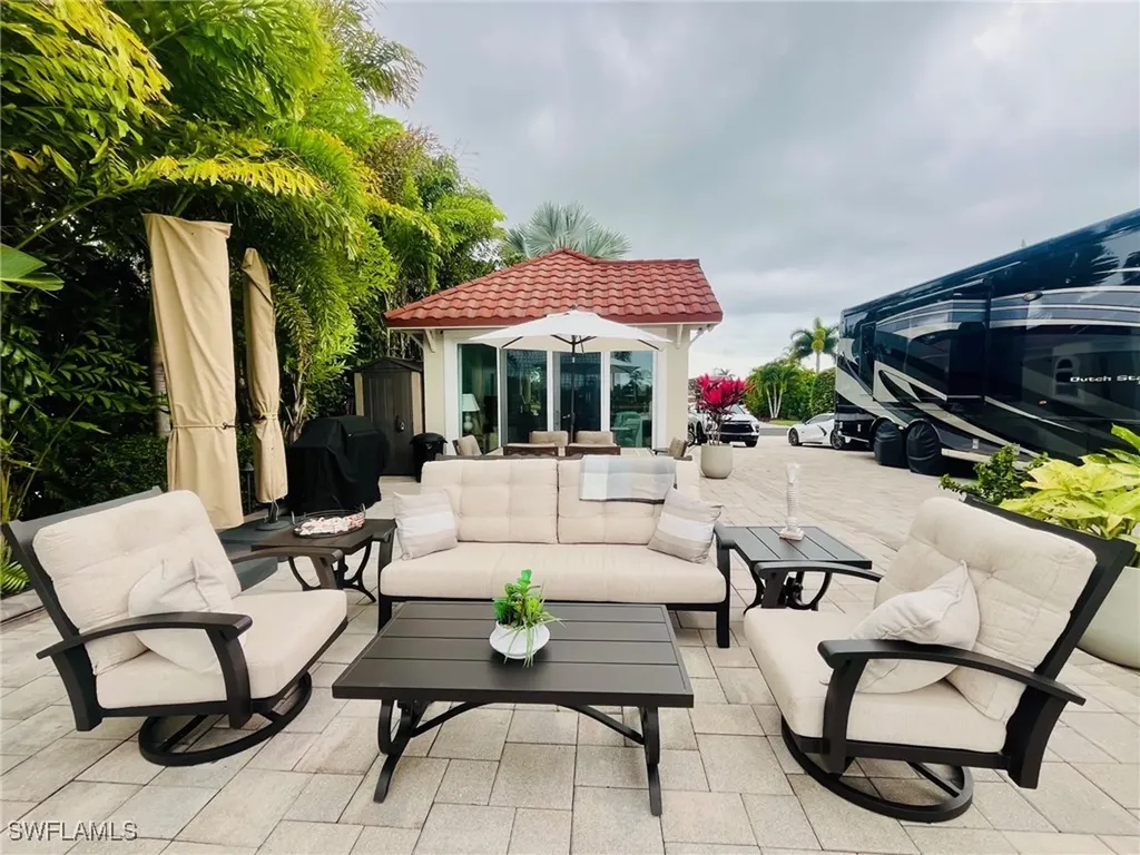 4589 Southern Breeze Drive Naples FL 34114