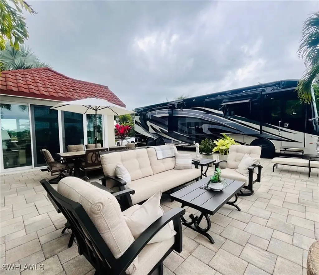 4589 Southern Breeze Drive Naples FL 34114