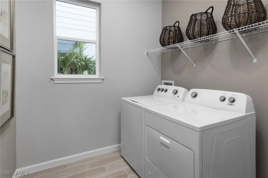 1600 Summerlit Avenue Naples FL 34114