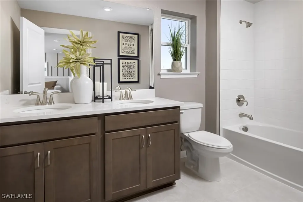 1600 Summerlit Avenue Naples FL 34114