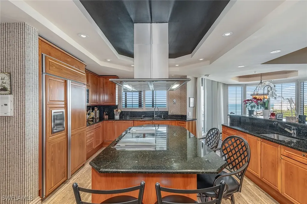 8477 Bay Colony Drive Naples FL 34108