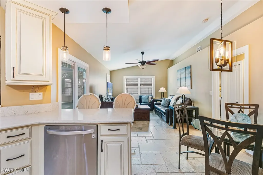 401 Candlewick Circle E Lehigh Acres FL 33936