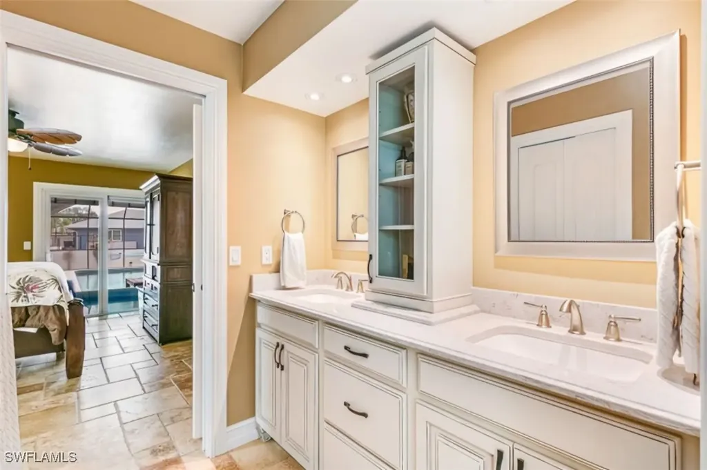 401 Candlewick Circle E Lehigh Acres FL 33936