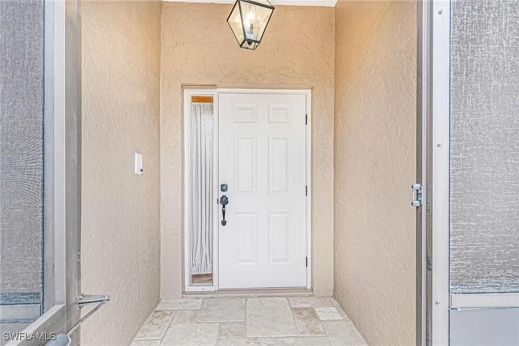 401 Candlewick Circle E Lehigh Acres FL 33936
