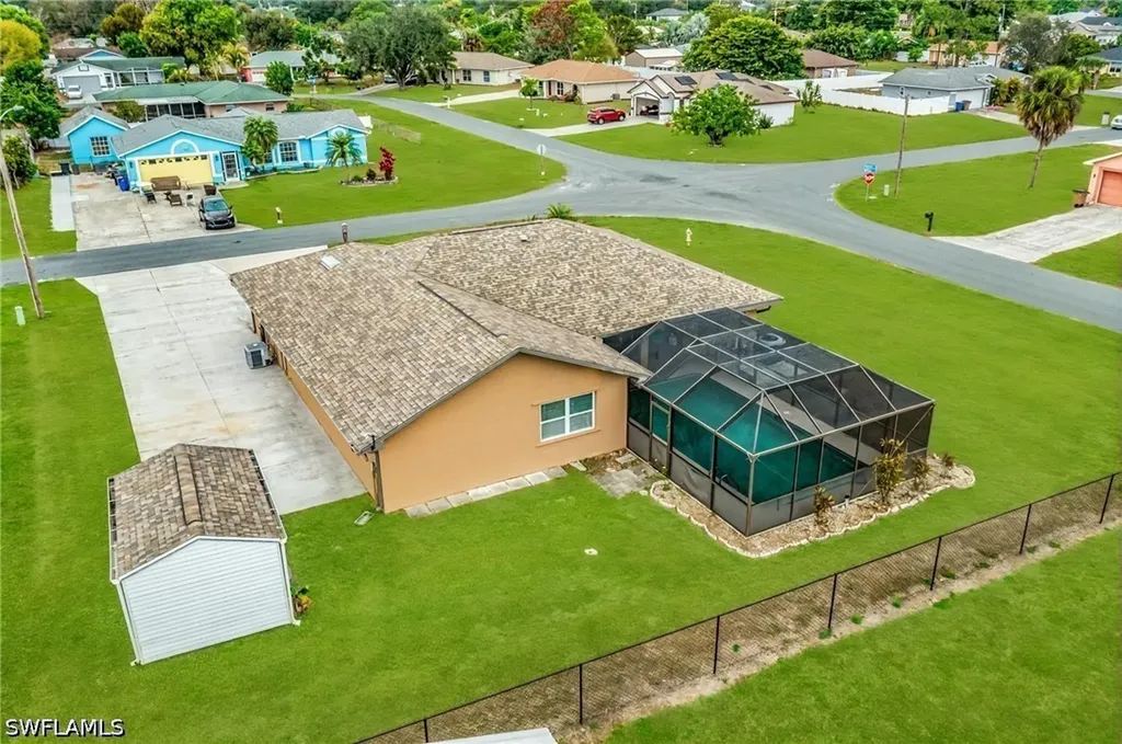 401 Candlewick Circle E Lehigh Acres FL 33936