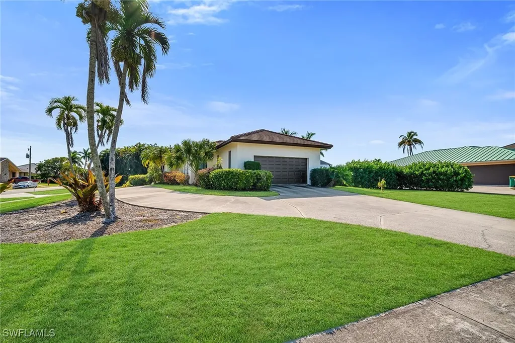 190 Dan River Court Marco Island FL 34145