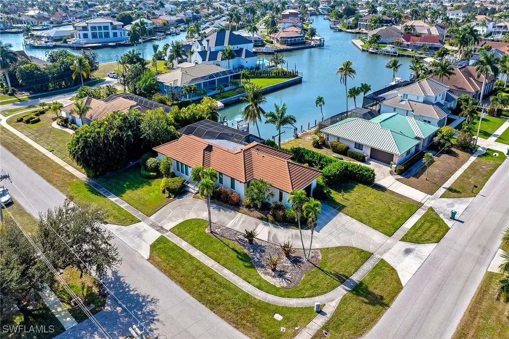 190 Dan River Court Marco Island FL 34145