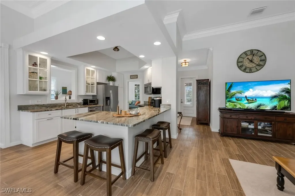 8009 Wilfredo Court Naples FL 34114