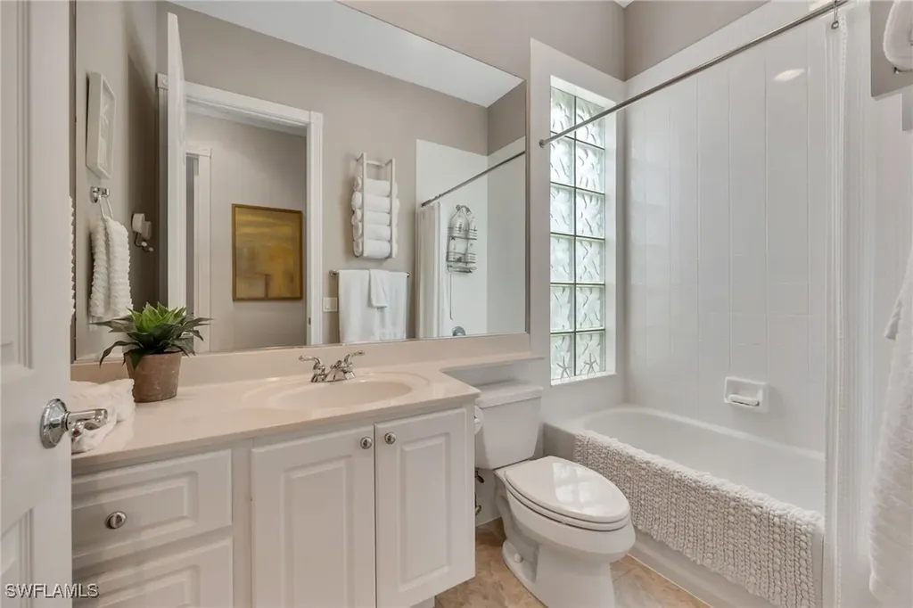 8009 Wilfredo Court Naples FL 34114