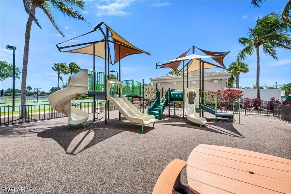 8009 Wilfredo Court Naples FL 34114