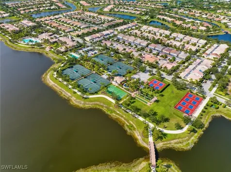 8009 Wilfredo Court Naples FL 34114