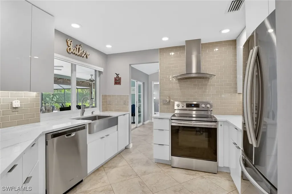 2236 Queens Boulevard Naples FL 34112