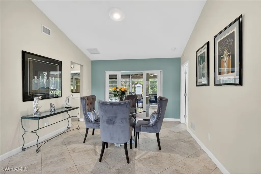 2236 Queens Boulevard Naples FL 34112
