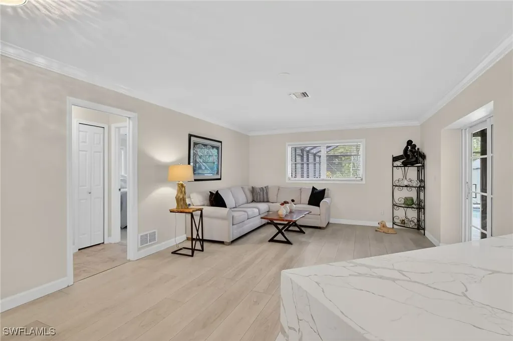2236 Queens Boulevard Naples FL 34112