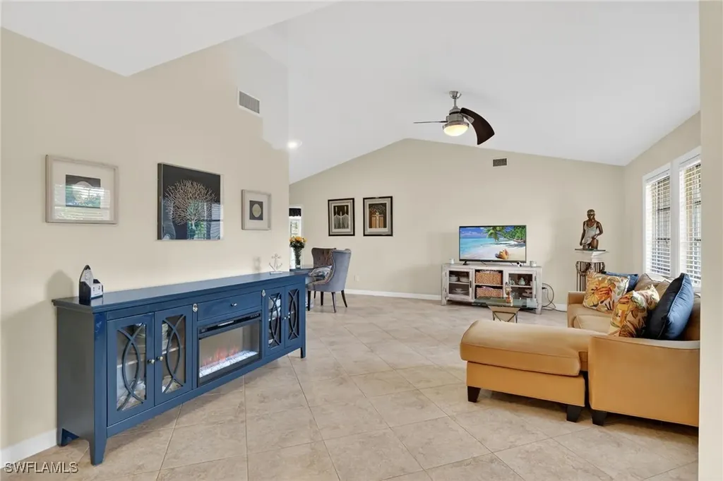 2236 Queens Boulevard Naples FL 34112