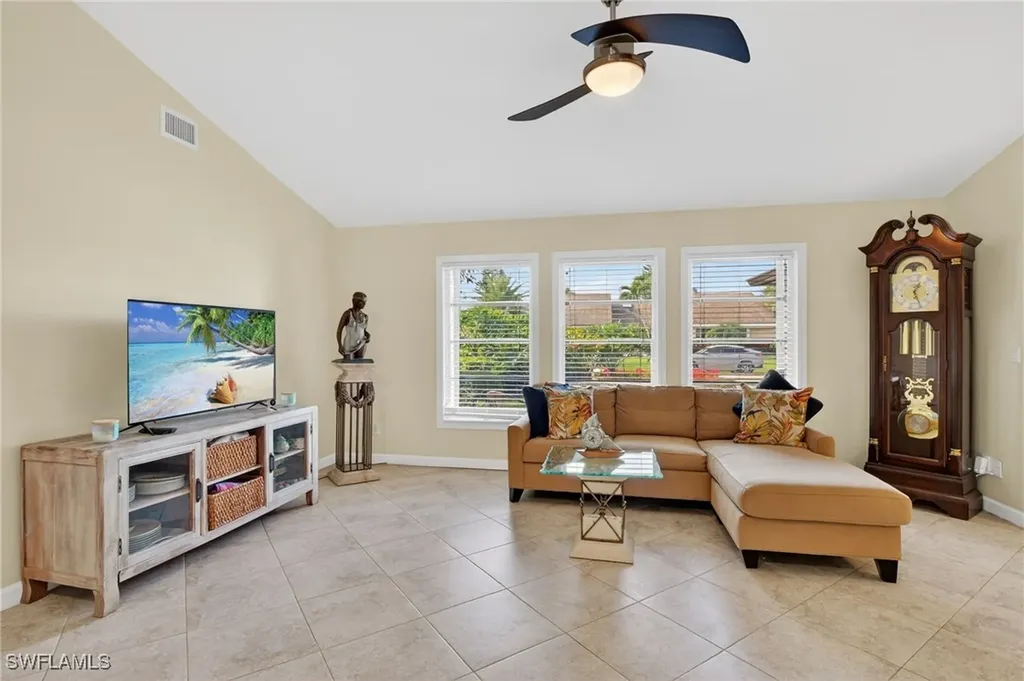 2236 Queens Boulevard Naples FL 34112