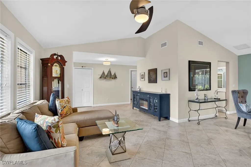 2236 Queens Boulevard Naples FL 34112