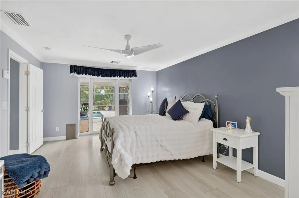 2236 Queens Boulevard Naples FL 34112