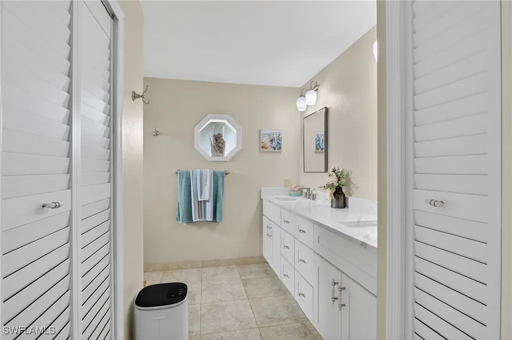 2236 Queens Boulevard Naples FL 34112