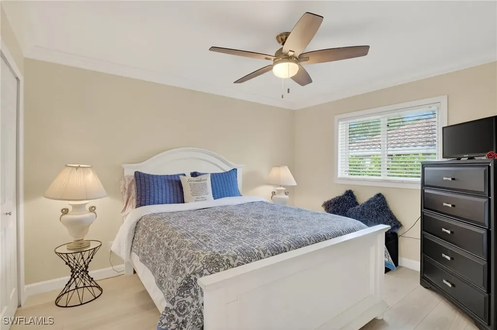 2236 Queens Boulevard Naples FL 34112