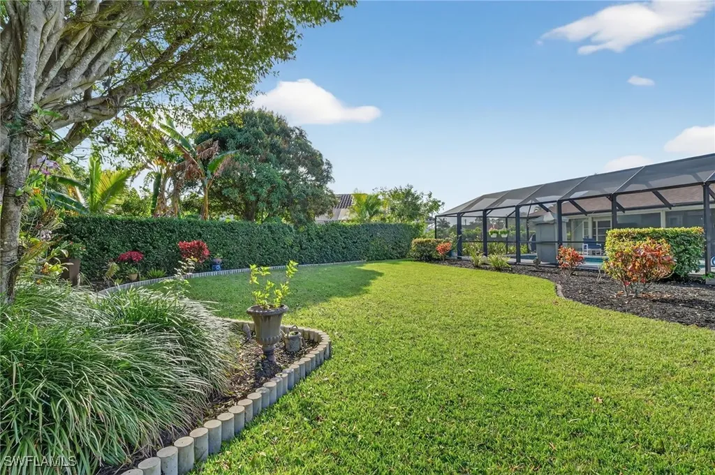 2236 Queens Boulevard Naples FL 34112