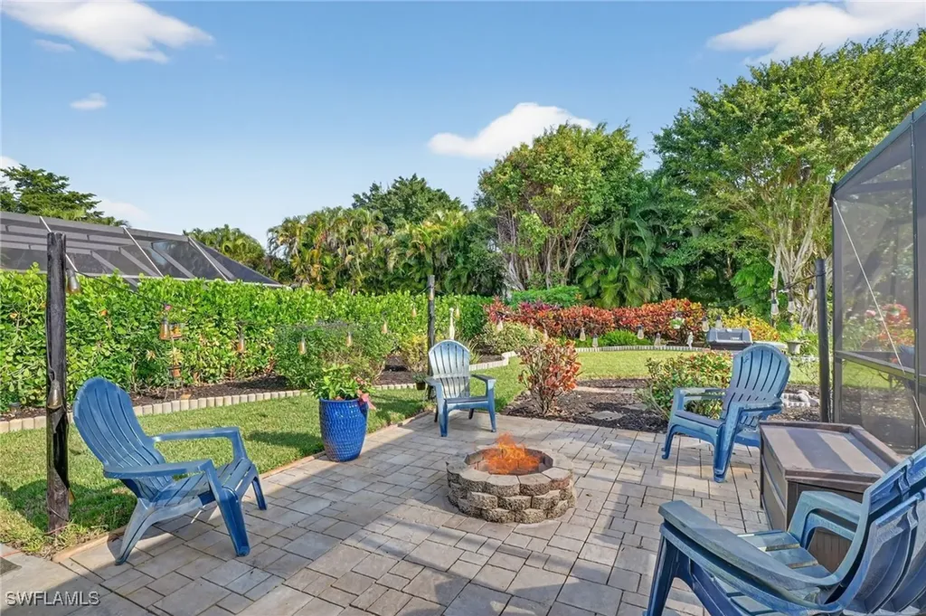 2236 Queens Boulevard Naples FL 34112