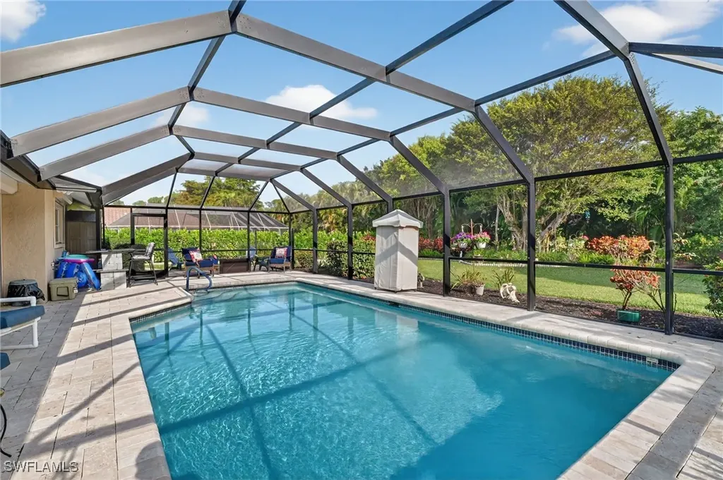 2236 Queens Boulevard Naples FL 34112