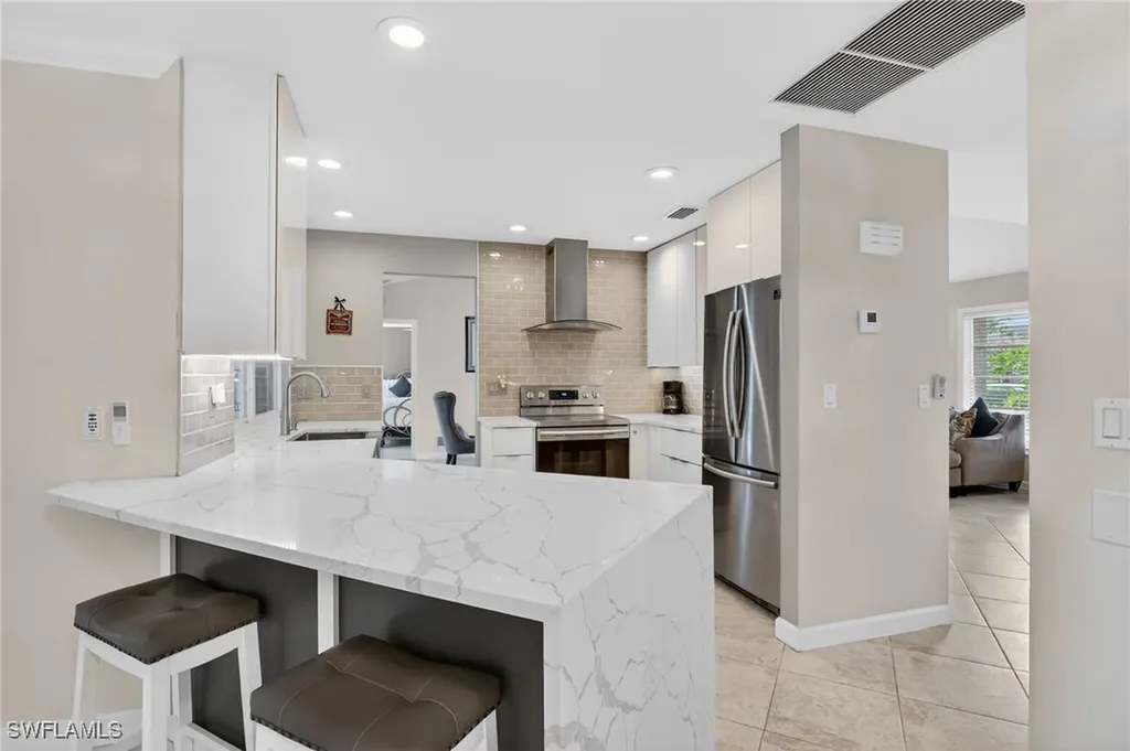2236 Queens Boulevard Naples FL 34112