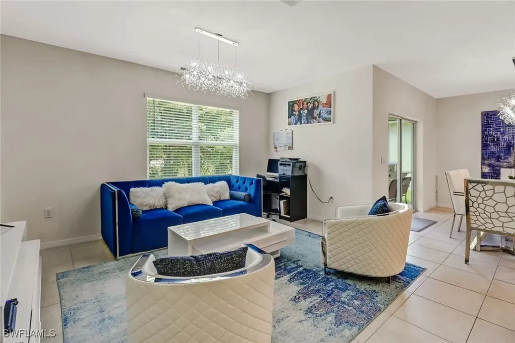 742 Hadley Place W Naples FL 34104