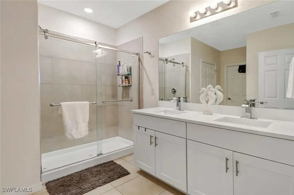 742 Hadley Place W Naples FL 34104