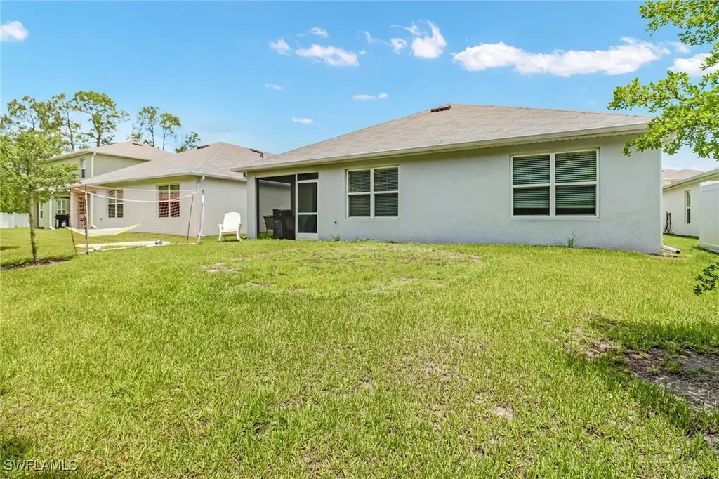 742 Hadley Place W Naples FL 34104