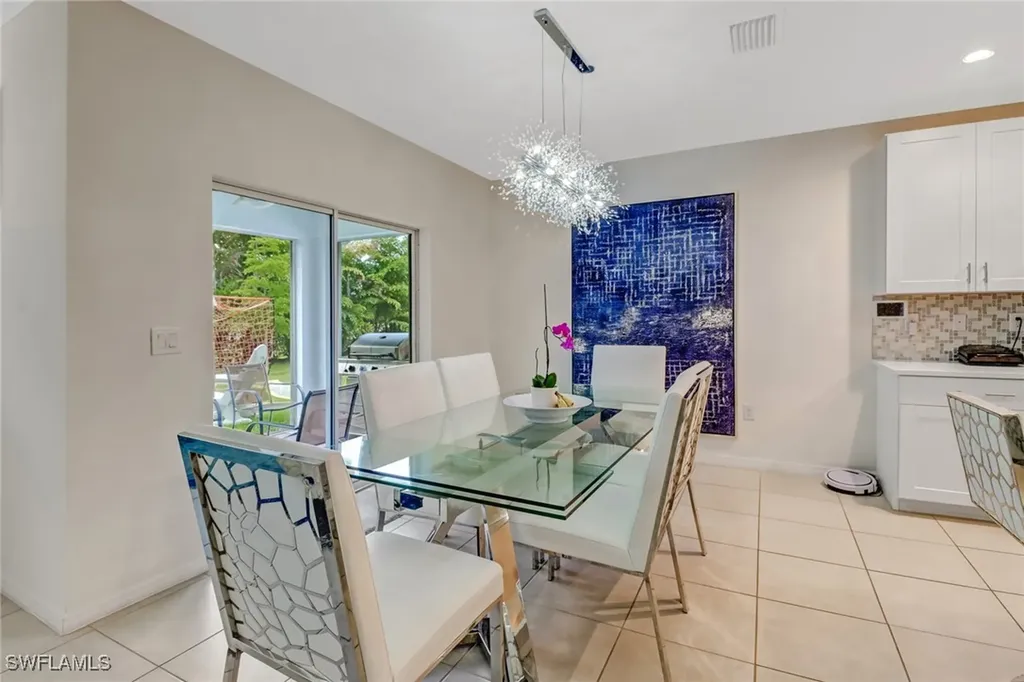 742 Hadley Place W Naples FL 34104